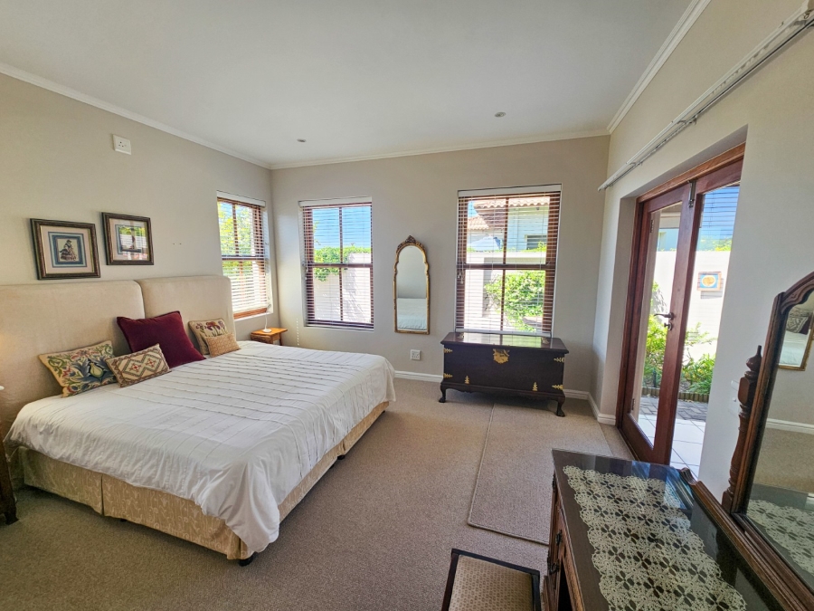 2 Bedroom Property for Sale in Whale Rock Gardens Western Cape